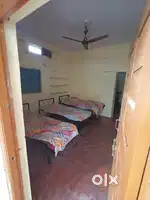 रूम मुलांसाठी देण्यात येईल कॉटला पंचवीसशे ₹ असेल व खाली मेस सुद्धा आहे