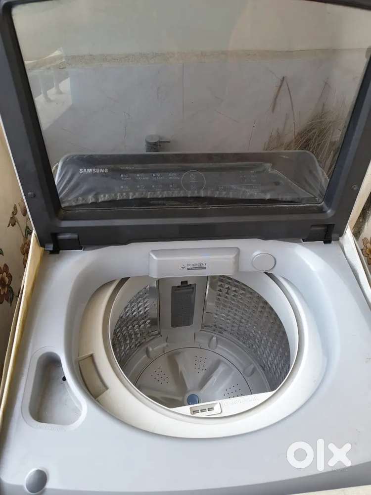 Almost new washing machine top door