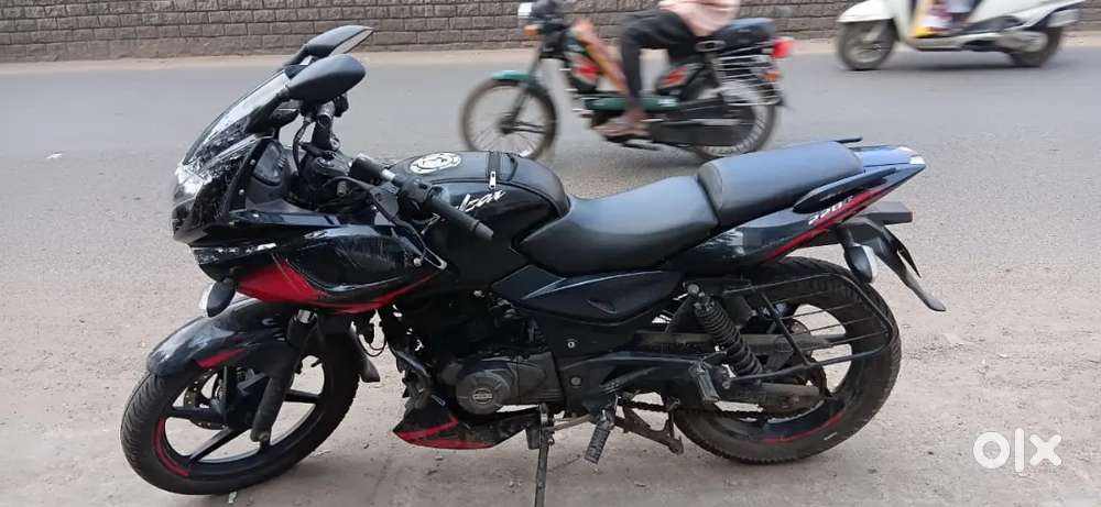 Pulsar 200