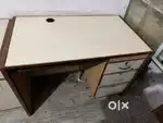 Computer table