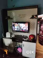 Tv stand with   Tv 32 inch