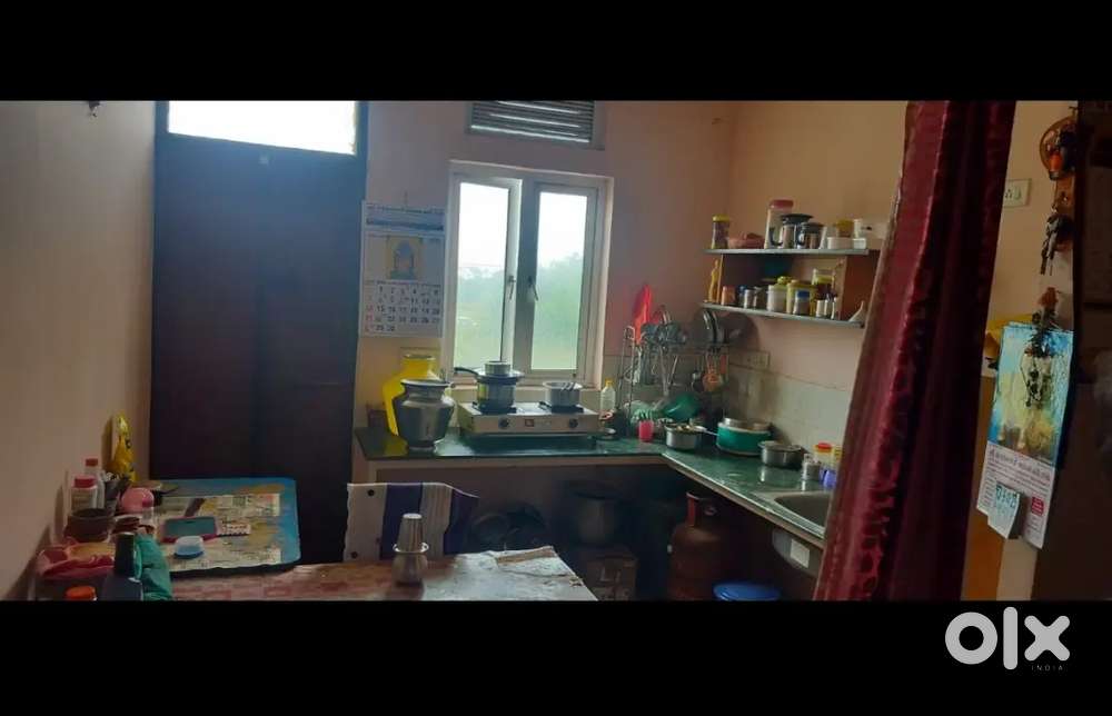 Lease 1 bhk 5 lakhs