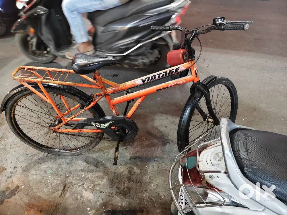 Vintage Jordan CYCLE  for only Rs - 5000/-