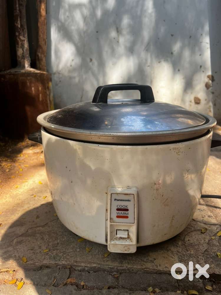 Rice cooker, two and half kgs