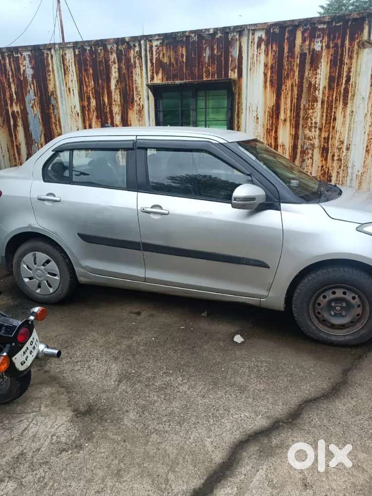 Maruti Suzuki Swift Dzire 2015 Petrol 67725 Km Driven