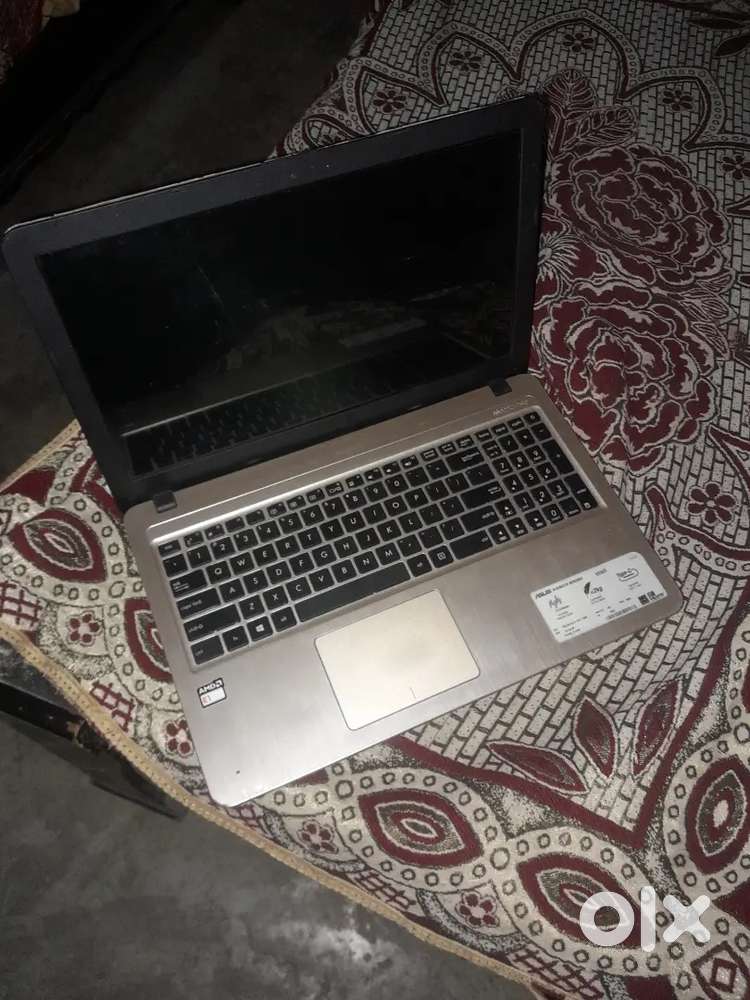 Laptop mast candisan