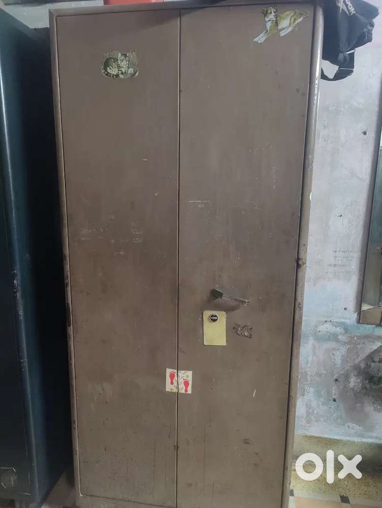 Steel Almirah