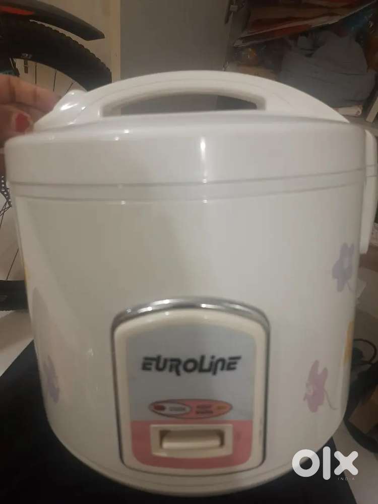 ELECTRIC RICE COOKER