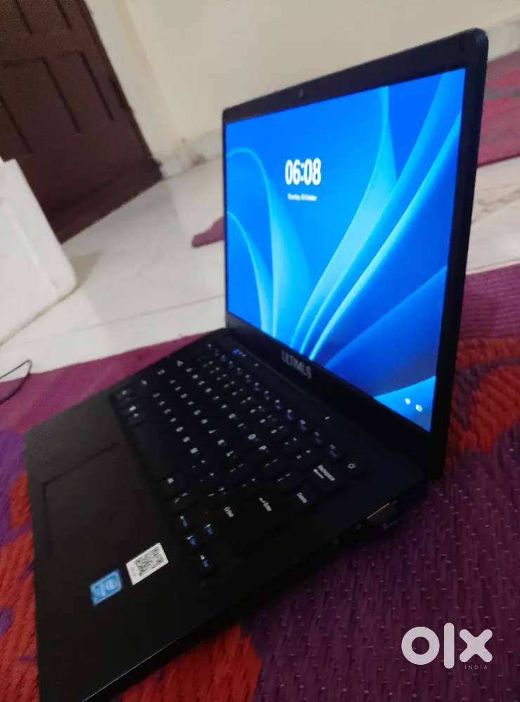 Ultimus Laptop