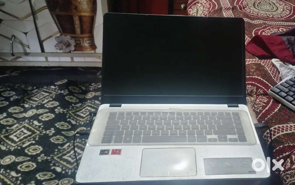 Asus vivobook x505za 16 gb ram 1tb hhd 256gb ssd