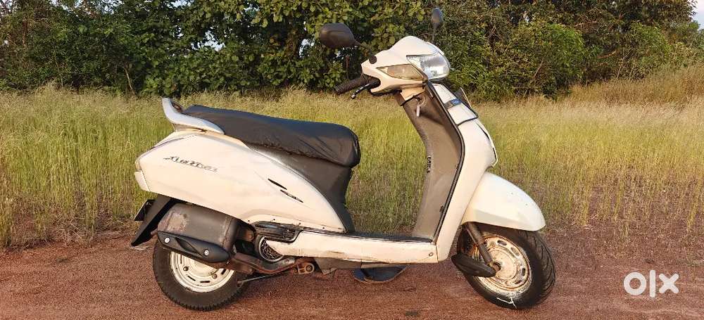 VERY GOOD CONDITION HONDA ACTIVA 3G 2015