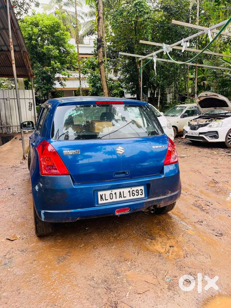 Maruti Suzuki Swift LXI Optional-O, 2005, Petrol