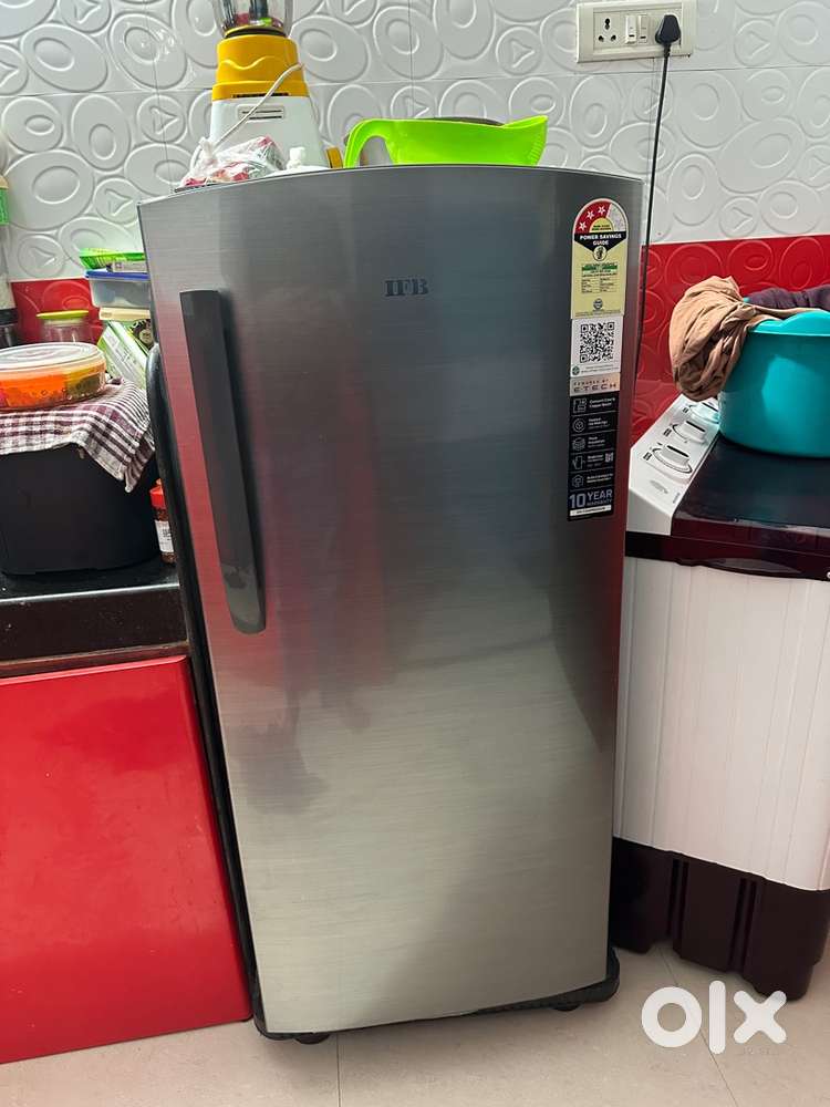 Only 3 Months old fridge with bill and under warrenty