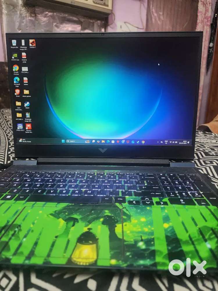 Hp victus laptop 2022 model with 2 evofox controller worth 3k