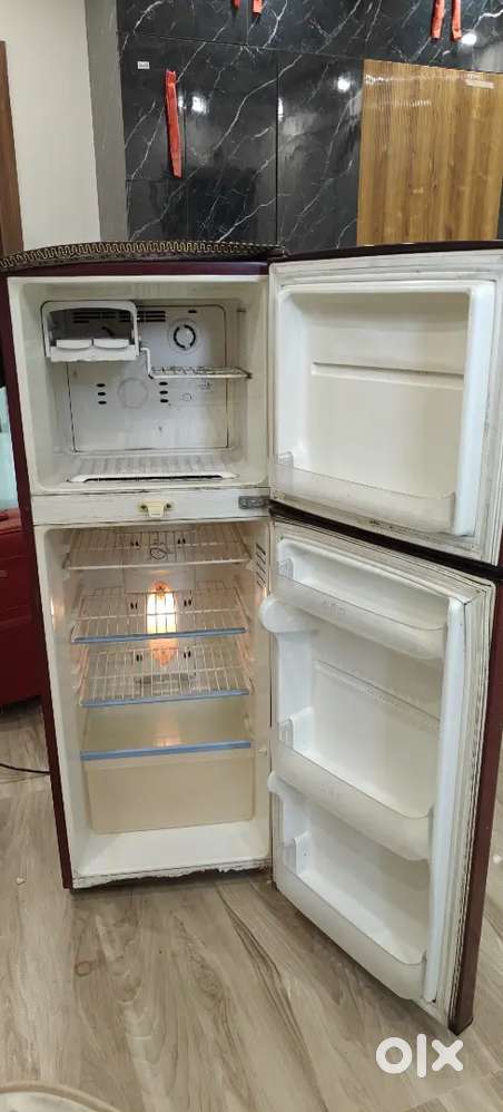 LG 244L double door Refrigerator - Wave City, Ghaziabad