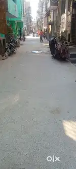 100 gaj plot near metro
