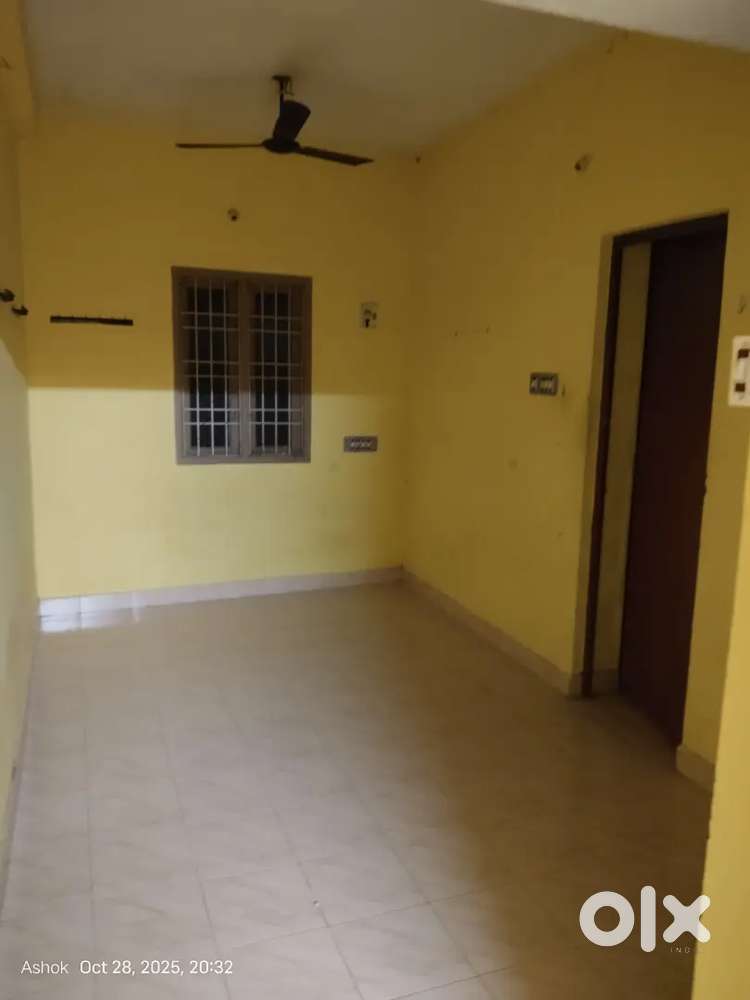 Looking for room mate Male or Female