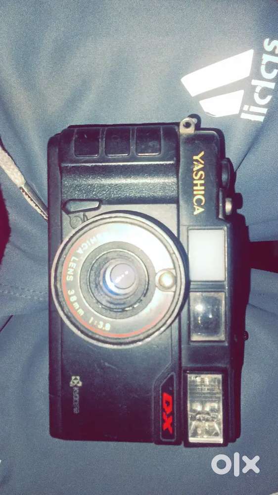 Yashica MF- 2 super camera