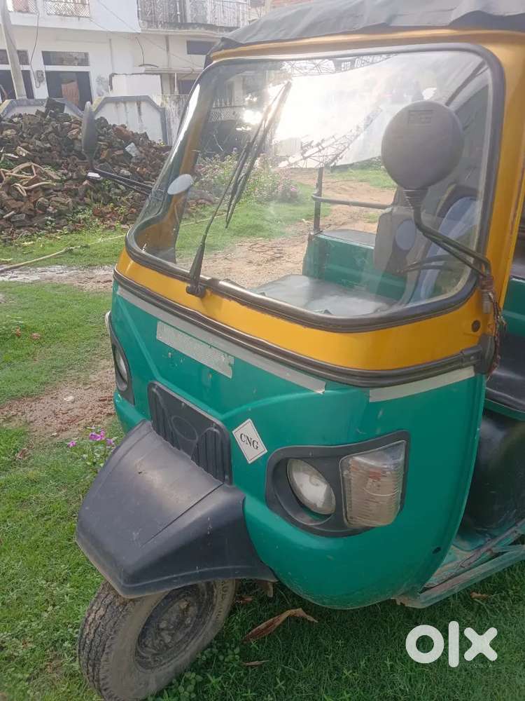 Good condition cng vehicle