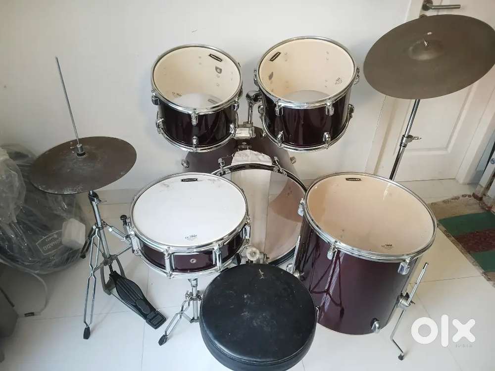 Tornado mapex full drum set