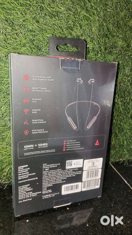 Neckband (BOAT)