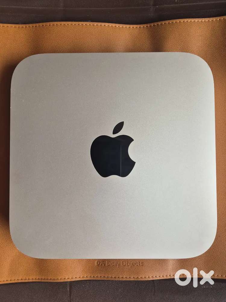 Apple Mac Mini M2 with 24 inch IPS monitor