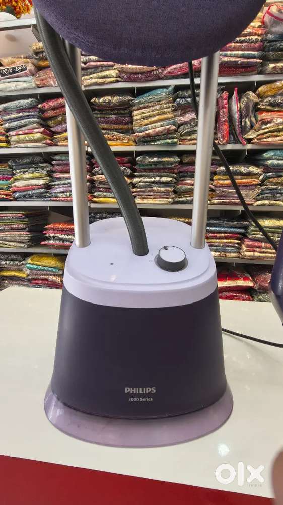 Philips Standing Garment Steamer for Clothes – 2000 watts power