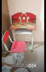 New and best condition kids study table.