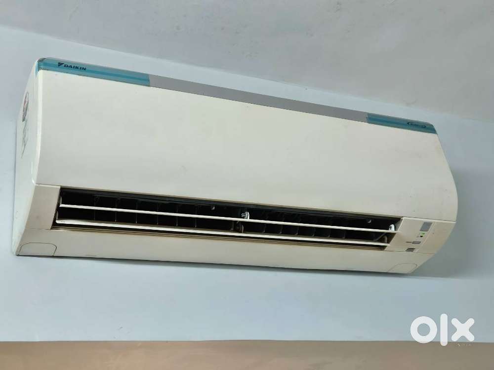 DAIKIN 3 STAR AC