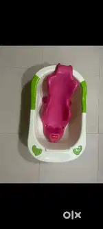 Luvlap Baby bathtub 0-3 years