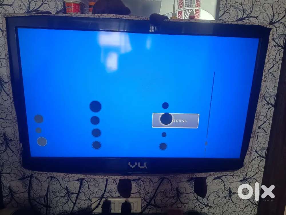 VU TV 44 inch