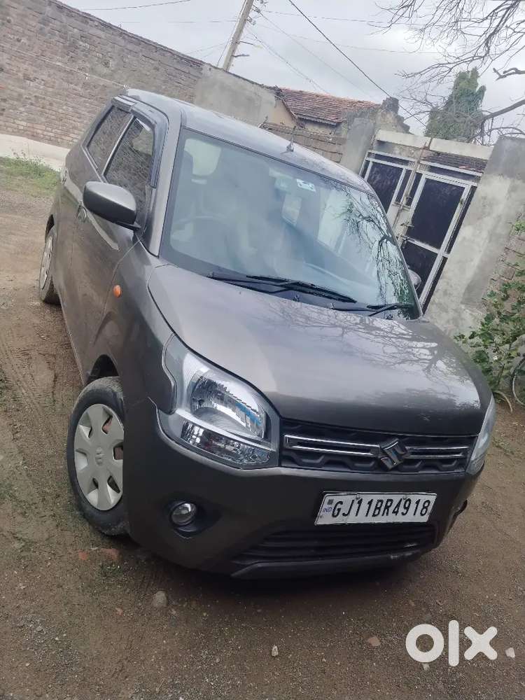 Model- 2019
Oner - 2nd 
Full - petrol/ cbg