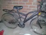 Bhai ek tyre puncture hai cycle ka