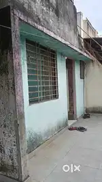 Room in row house for rent