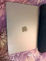 Apple Macbook 2025 ,M4 16 Gb RAM 512Gb HDD