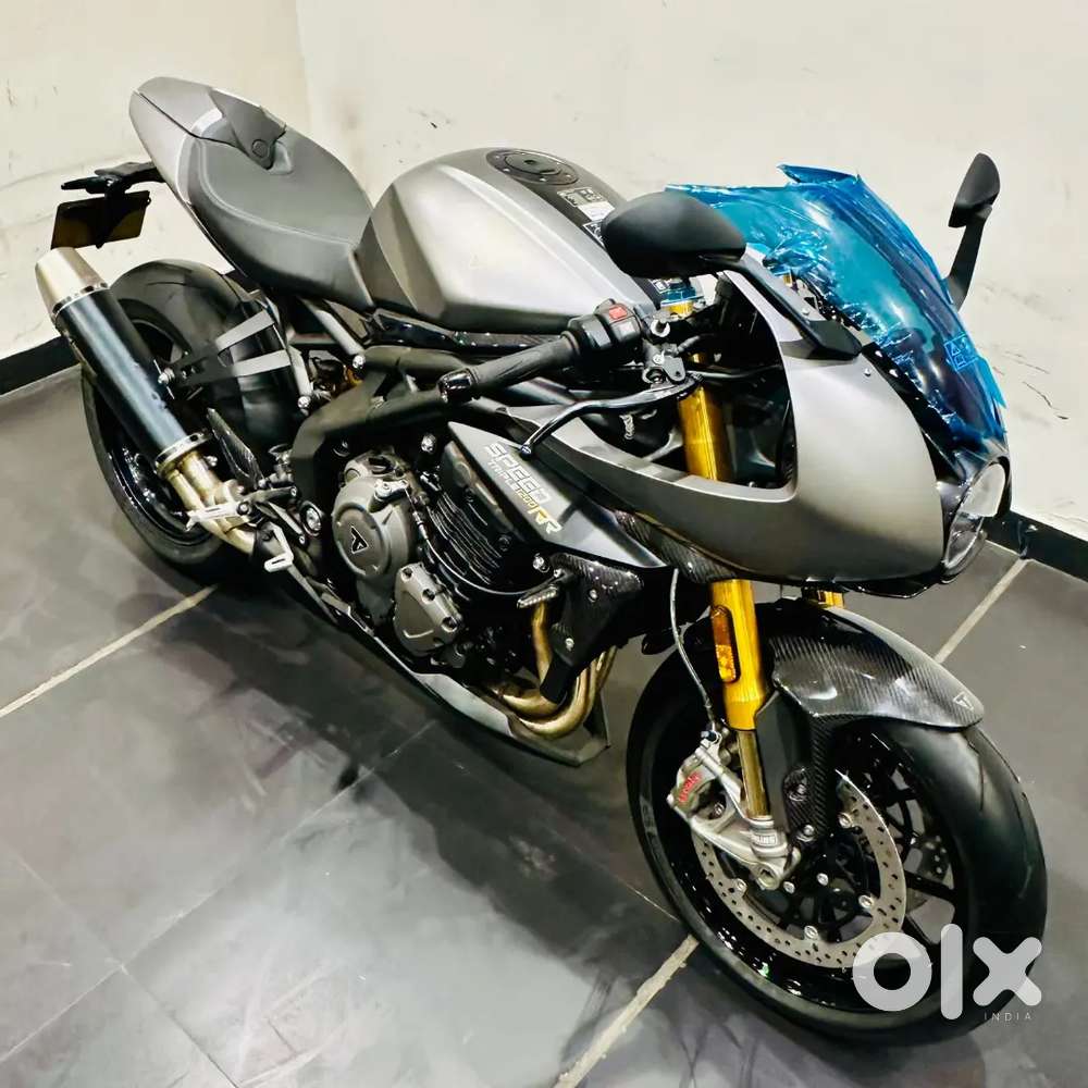 TRIUMPH SPEED TRIPLE 1200 RR BREITLING