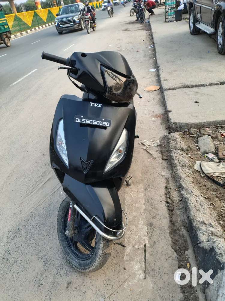 Jupiter scooty mint condition 30000km genuine running
