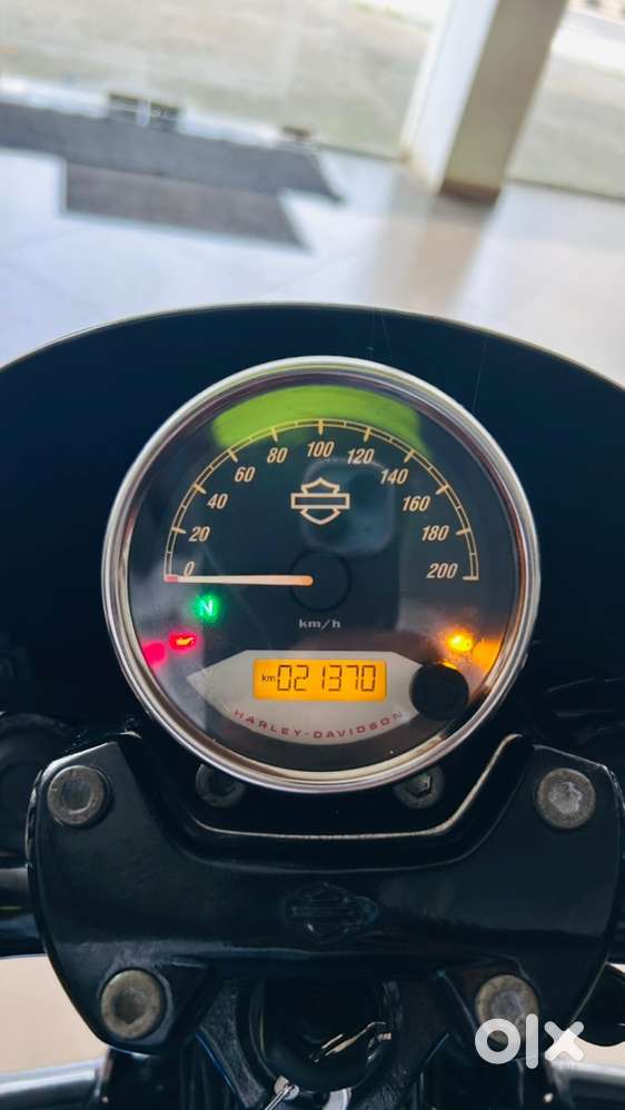 Sell your 2 wheeler instantly and get paid- New hybrid model