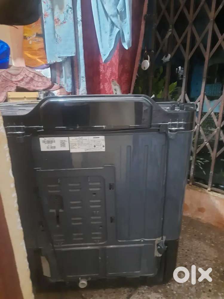 LLOYD Washing machine