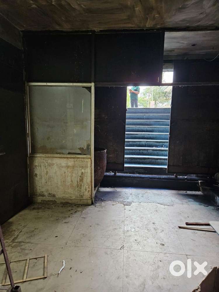 Spacious Commercial Basement for Rent