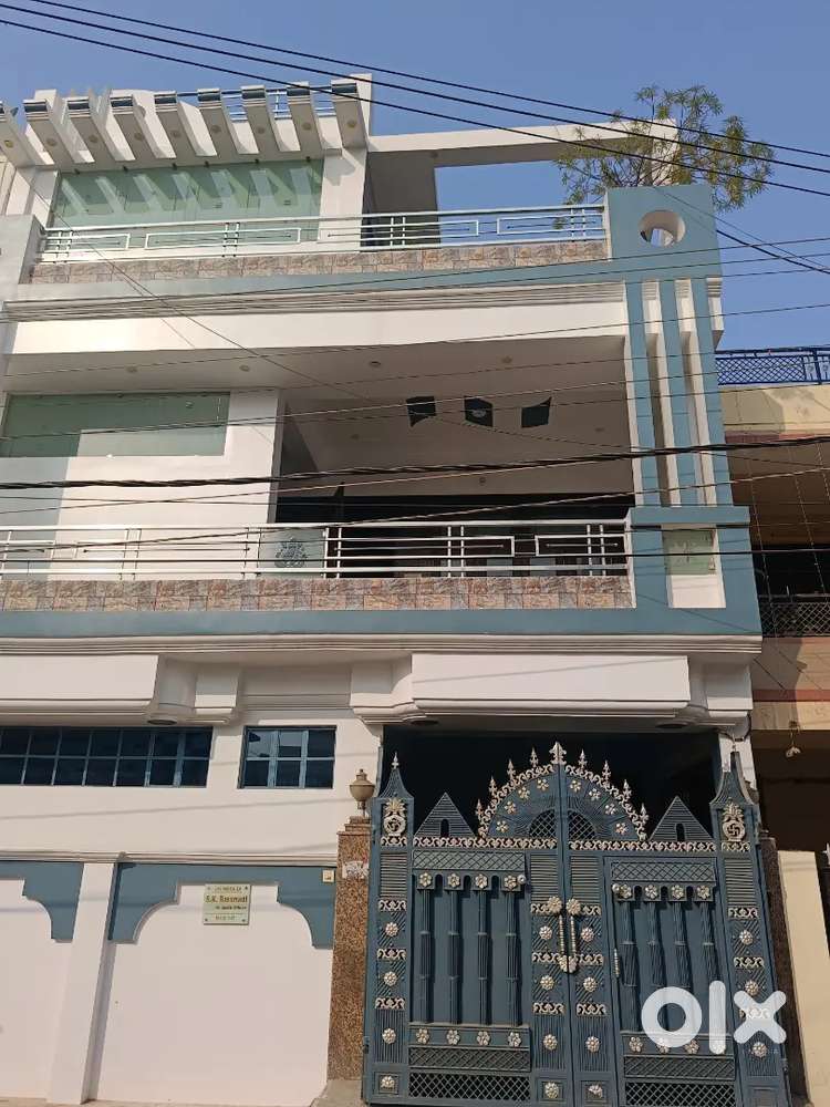 A ground floor for rent