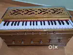 Double reeds base male harmonium