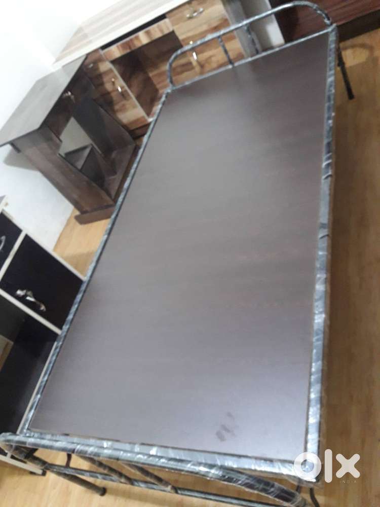 3x6 ft. single Iron bed, with free home delivery