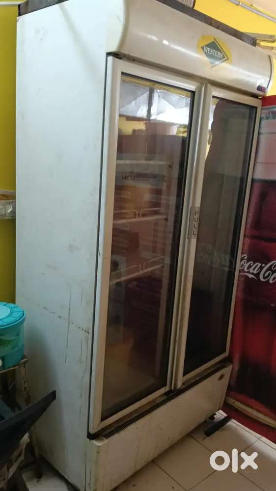 @55k Western 1000ltr fridge