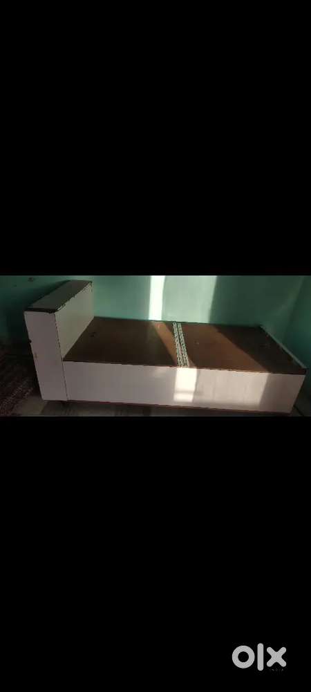 Diwan bed 6*4