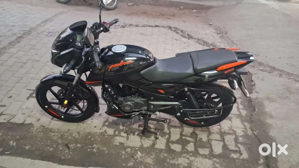 Pulsar 125