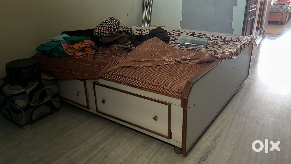 Double bed