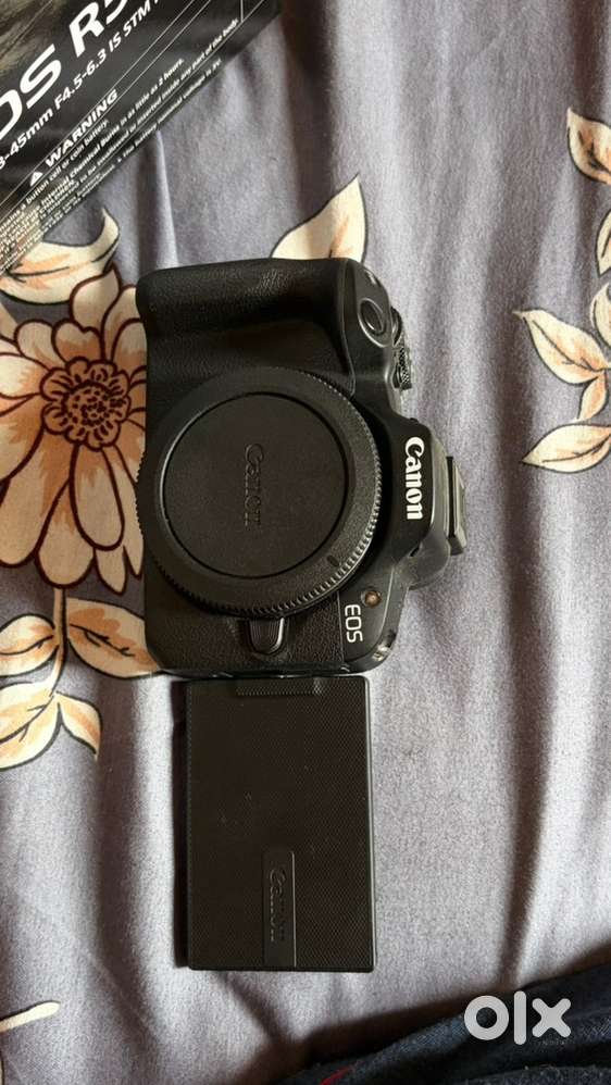 Urgent sell of Canon eos r50 18-45