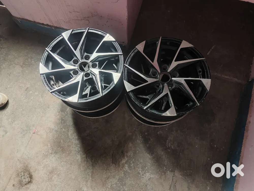 16 inch Alloys for sale