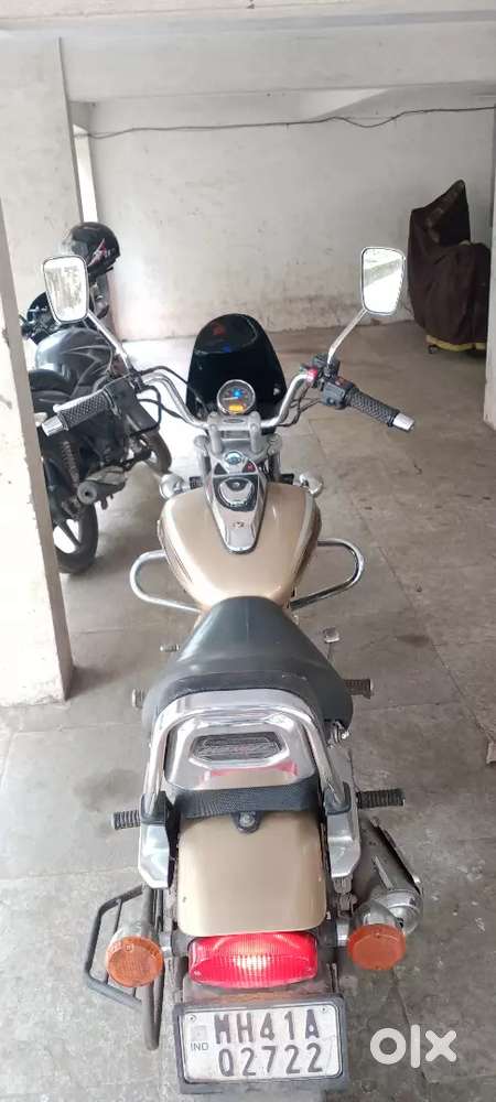 Bajaj Avenger 220 cruise